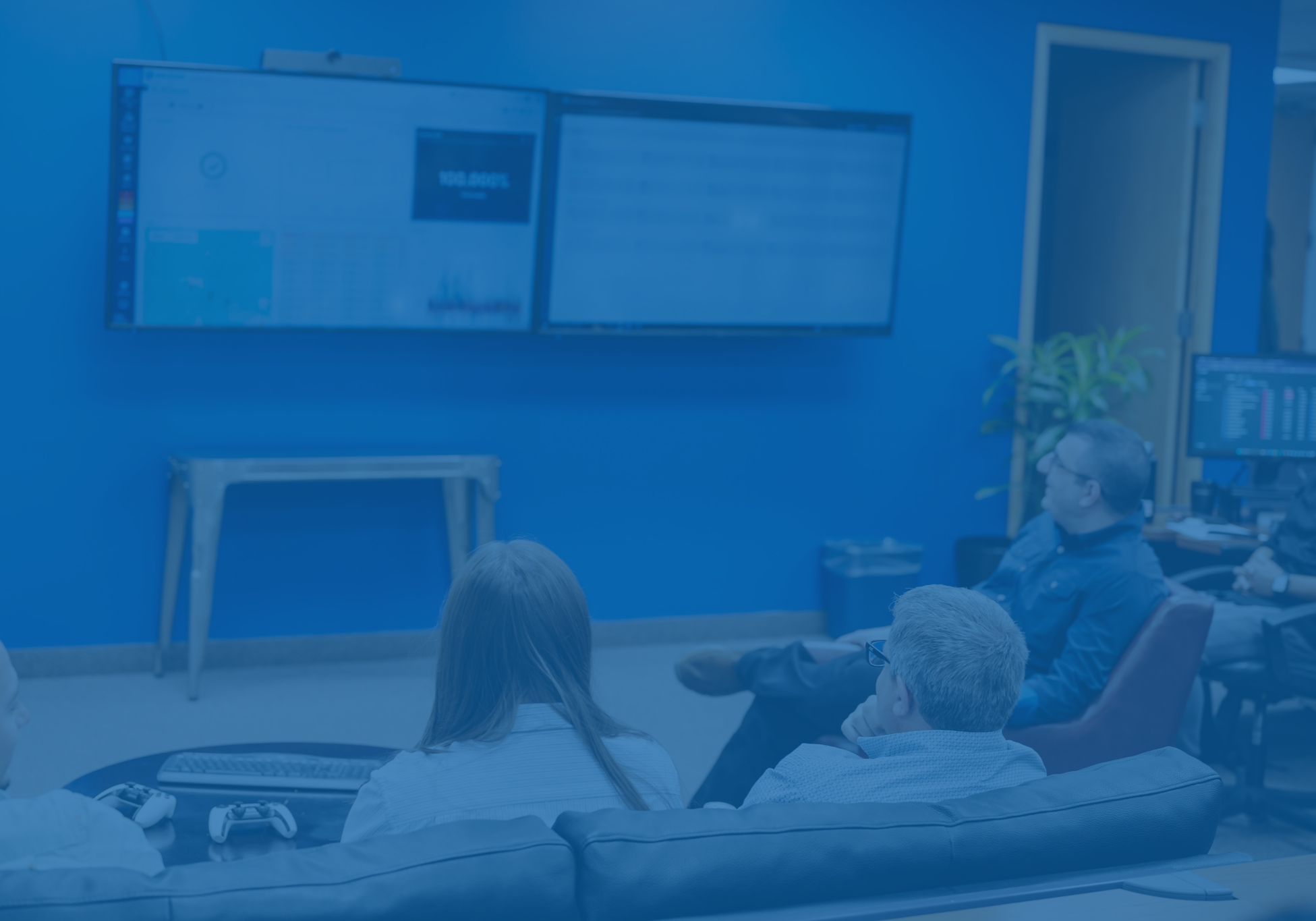 DSC_9056_blue_overlay